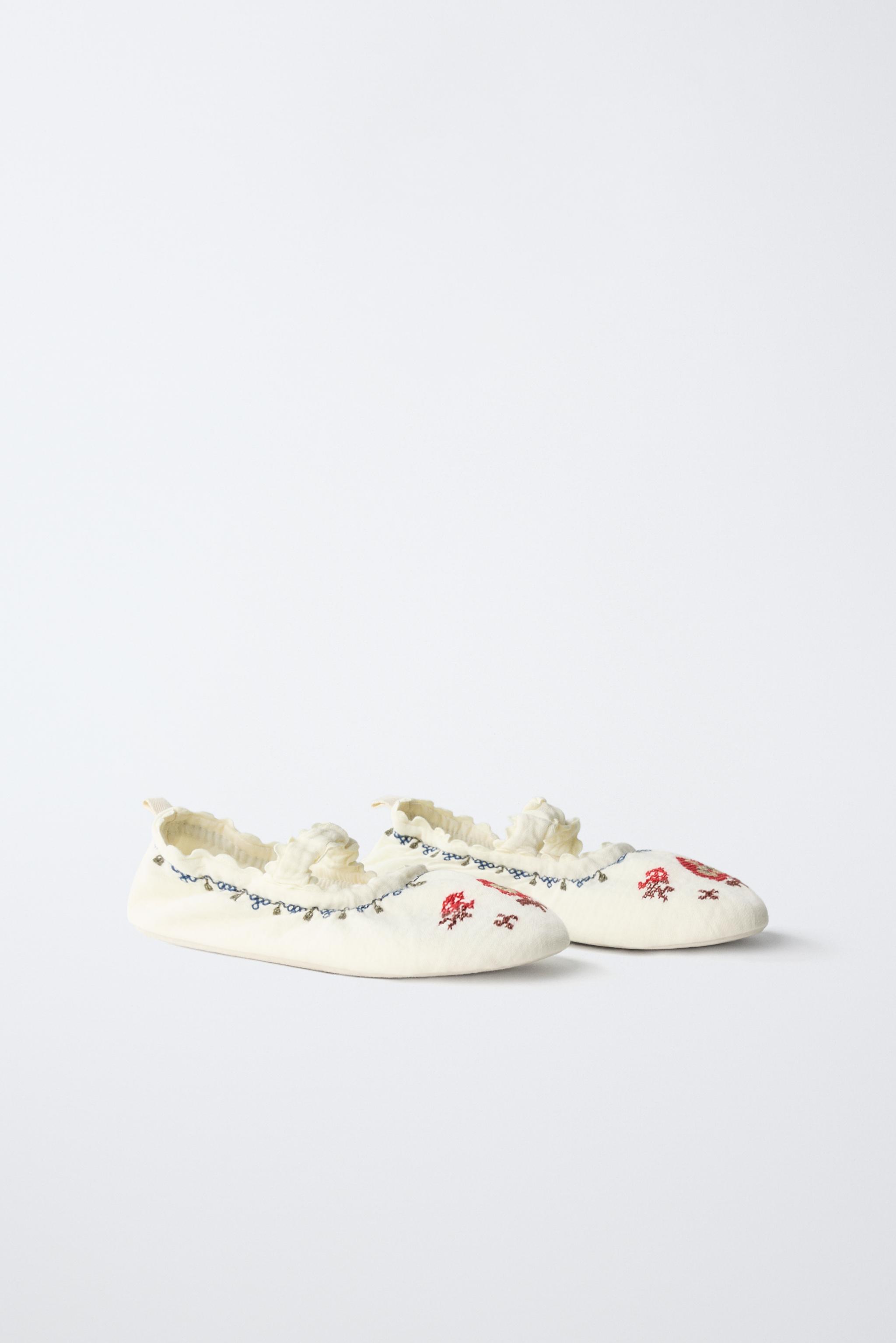 EMBROIDERED SLIPPERS